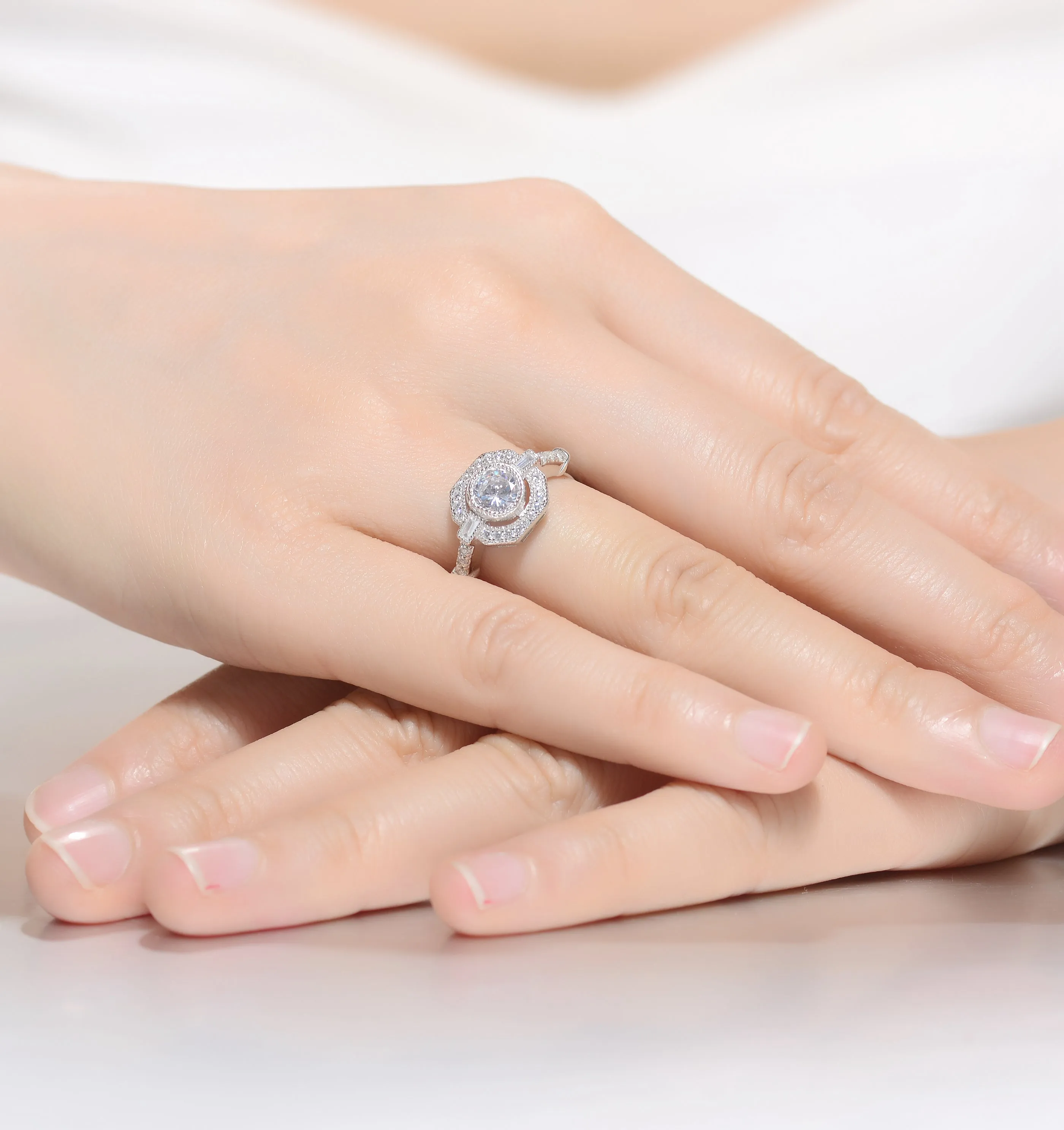 Sterling Silver Clear Cubic Zirconia Solitairie Ring